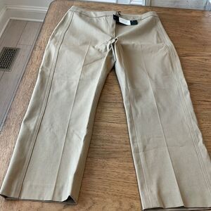 WOMAN KHAKI COLORED CAPRIS PANTS.  NEW WITH TAGS